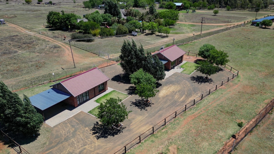 10 Bedroom Property for Sale in Bainsvlei Free State